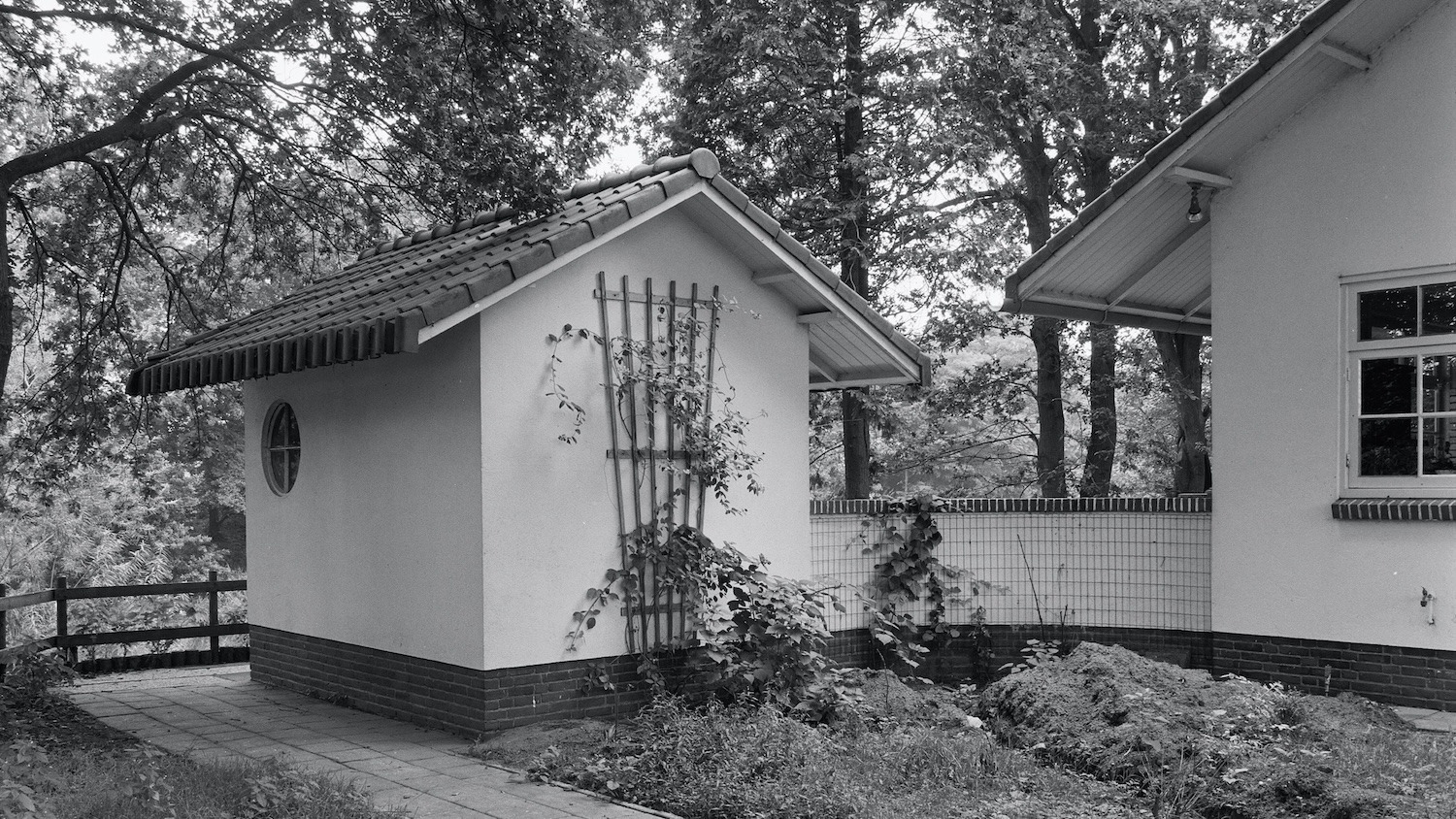Woonhuis bij watersportpaviljoen, Hilversum