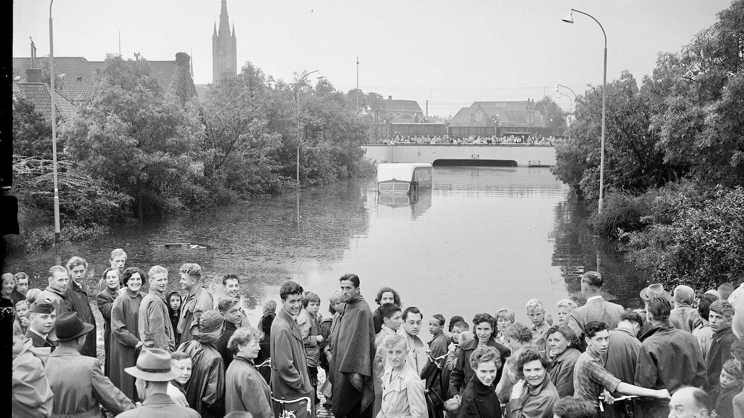 Beatrixtunnel vol water in 1955