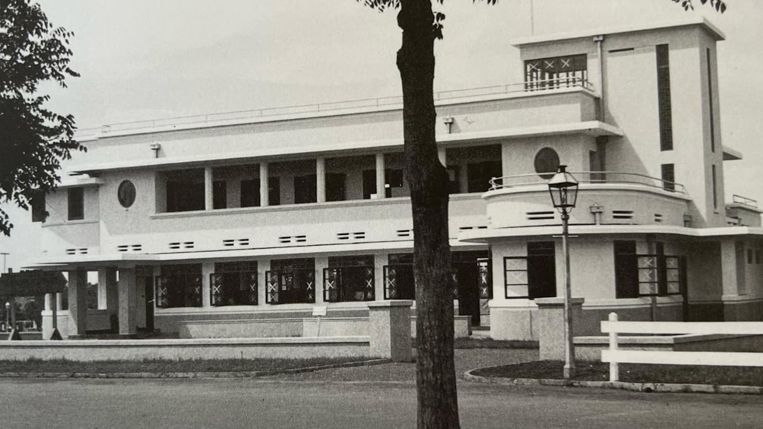 Modernistische villa, Batavia