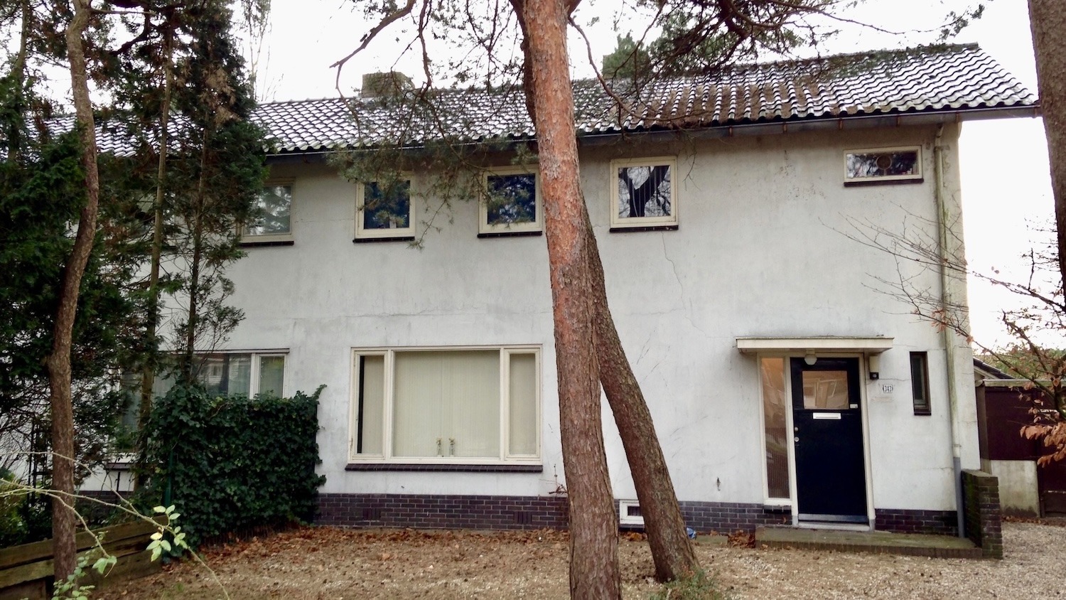 Dienstwoningen bij waterzuivering West in Hilversum.