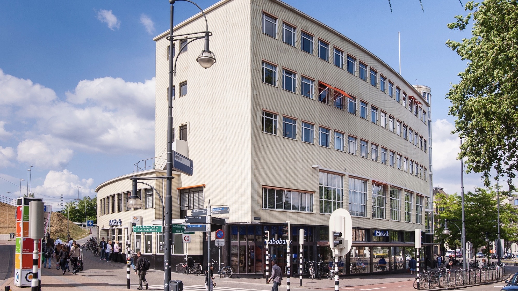 Kantoorgebouw De Nederlandsen van 1845, Arnhem, ontwerp Dudok