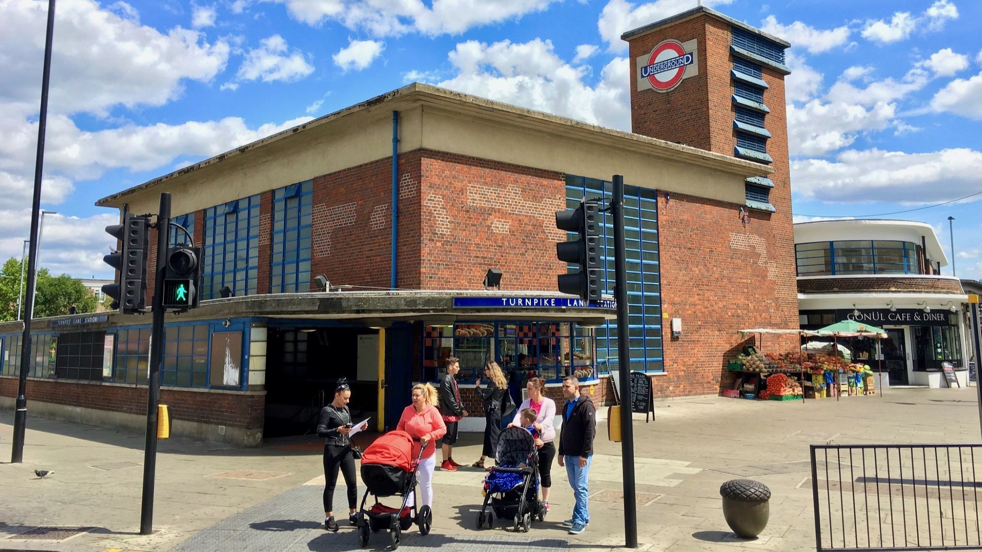 Turnpike Lane Underground station